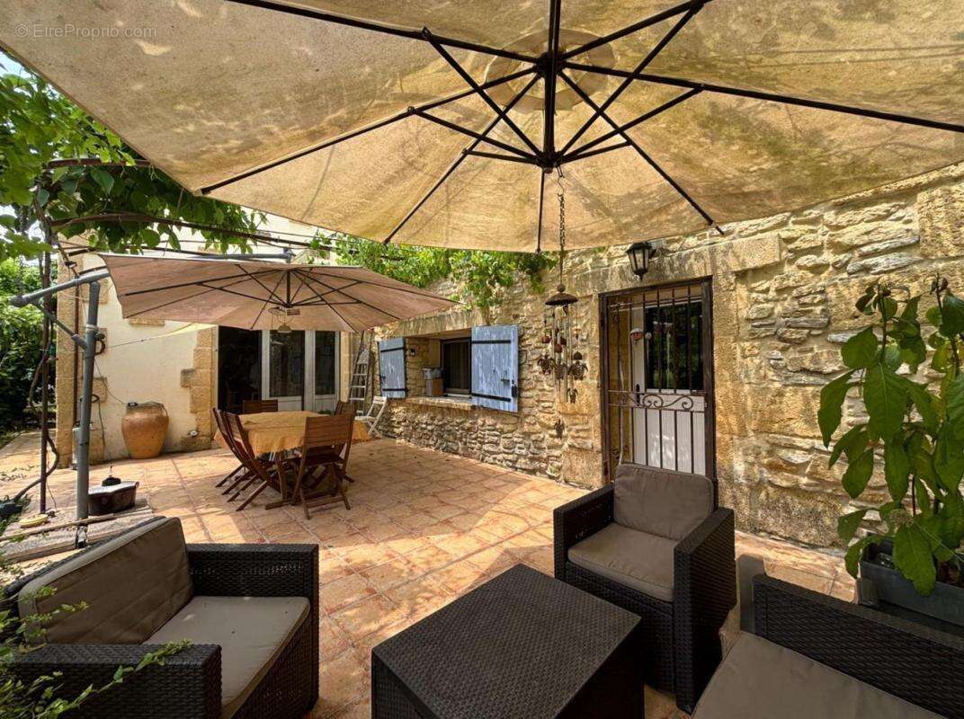 Maison 280 m² à Sernhac  - photo 2