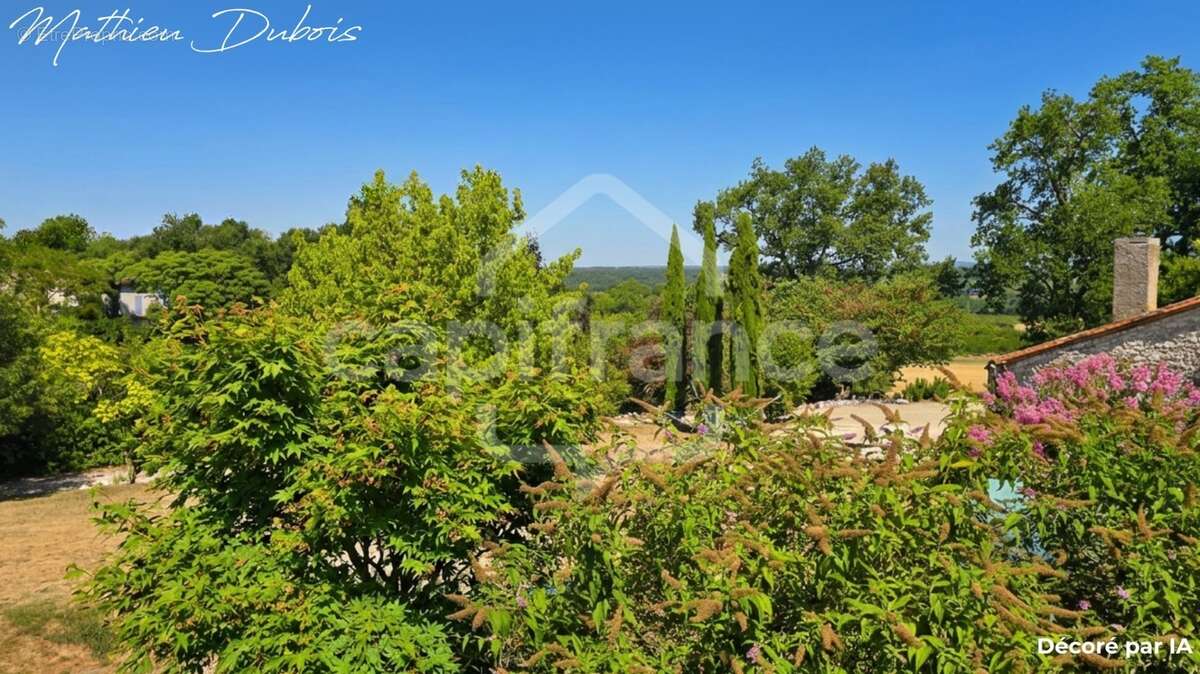 Maison en pierre rénovée avec vue sur les vignes, au cœur d’un village de caractère - photo 15