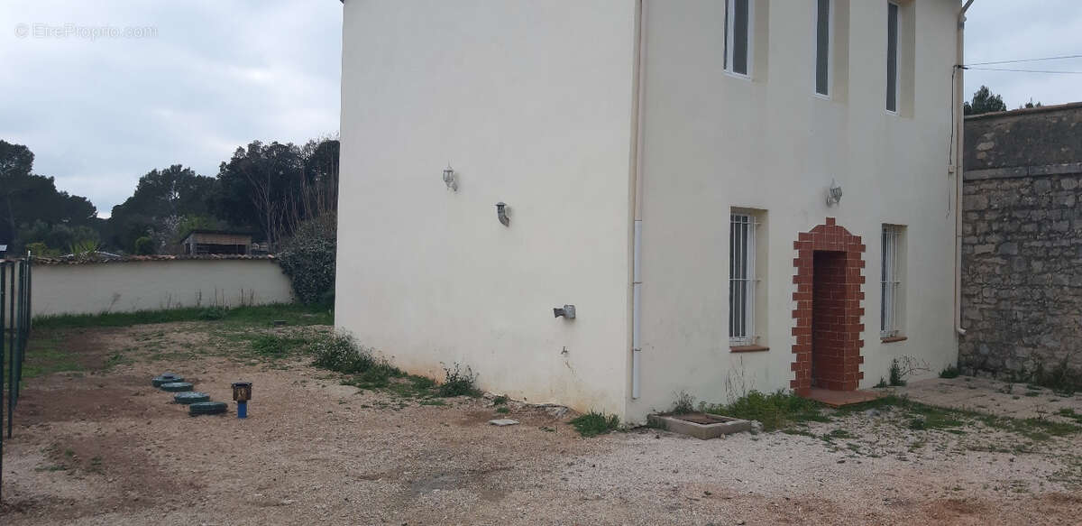 Maison à LE CASTELLET
