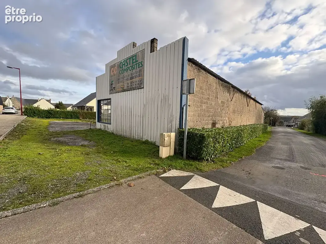 LOUISFERT, Atelier de 250 m²  sur 1600 m² de terrain - photo 2