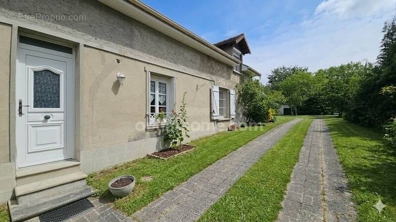 Maison à DONNEMARIE-DONTILLY