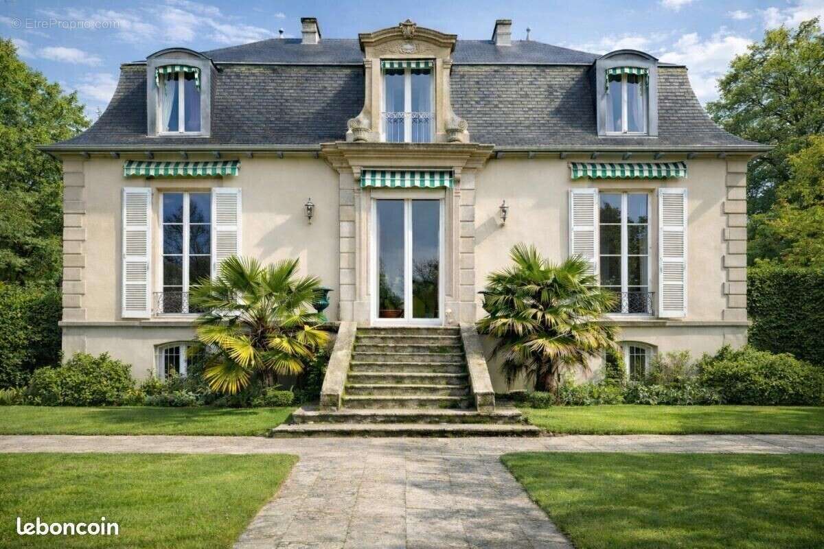 Maison à YTRAC