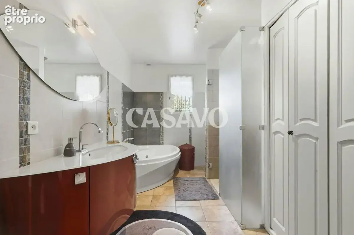 Vente Maison 7 pièces de 176m² - 13540 Aix-en-Provence - photo 14