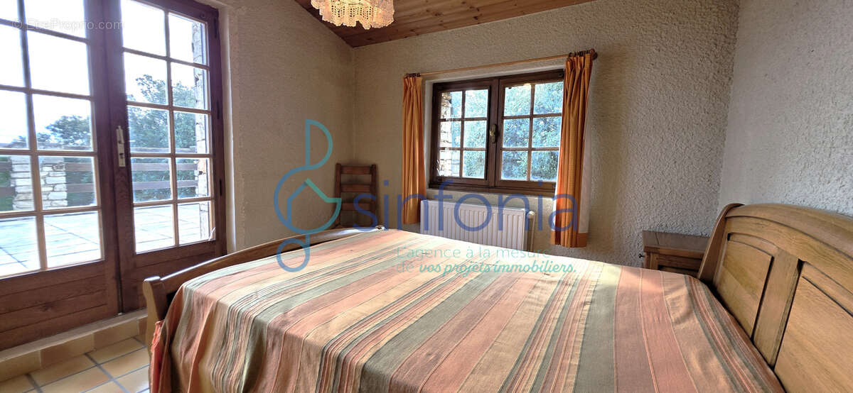 Maison à MEJANNES-LE-CLAP