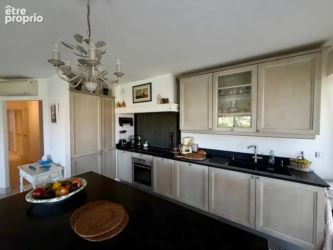 Bel appartement 3 pièces avec vue mer - Saint-Tropez - photo 4