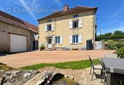 Maison à LA CLAYETTE