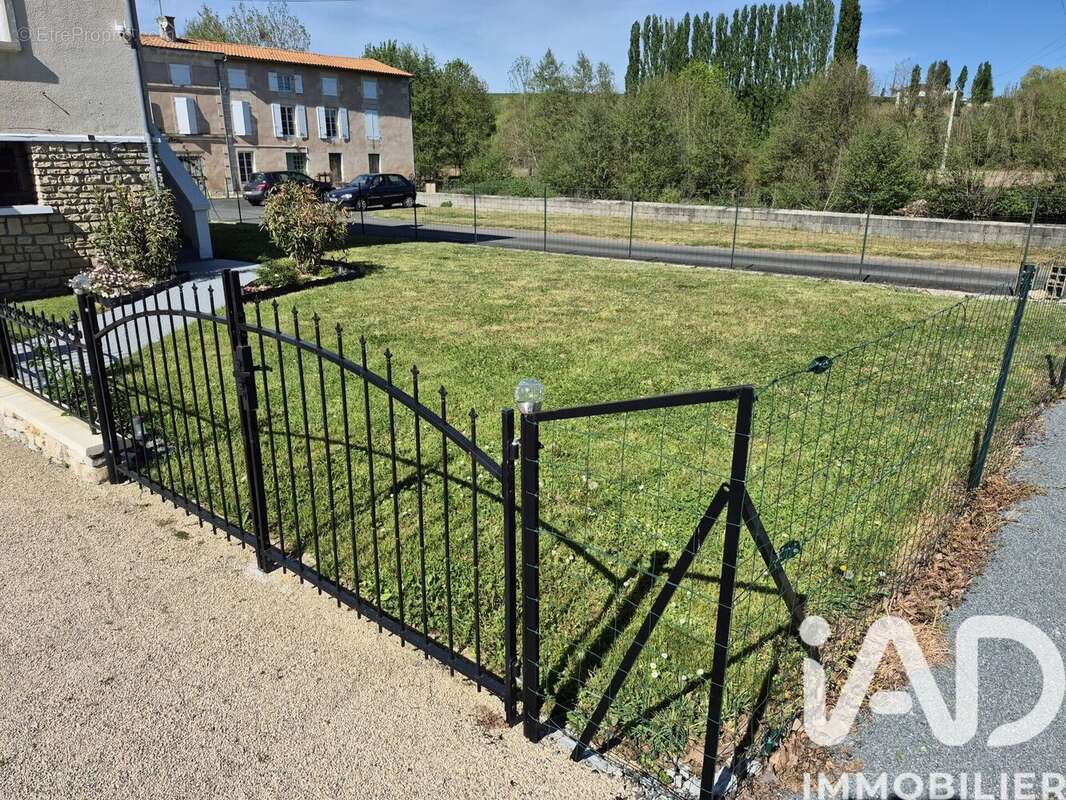 Photo 6 - Maison à LA CRECHE