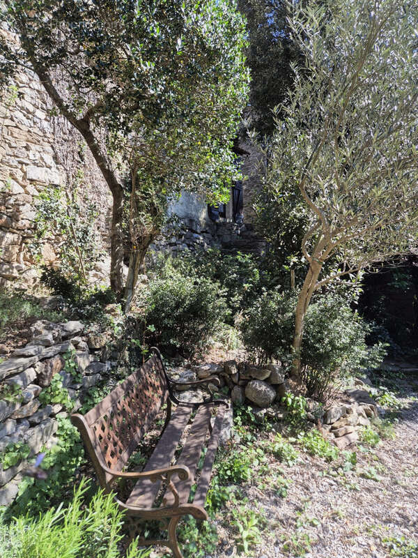 Maison à CABREROLLES