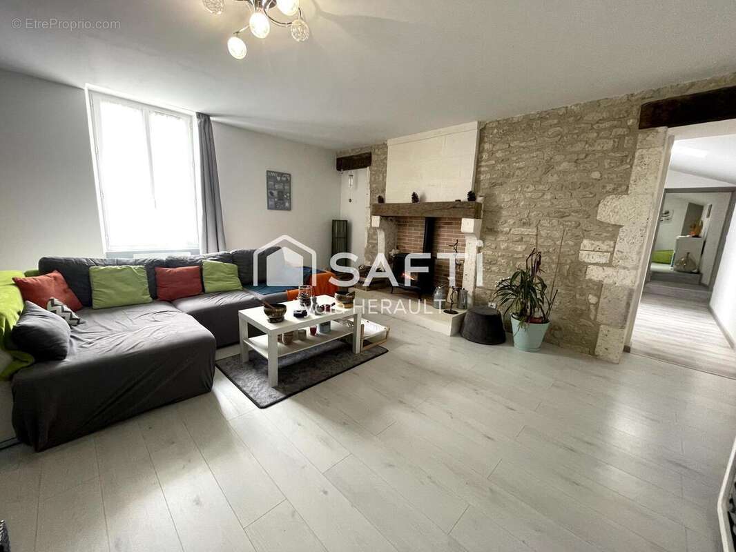 Photo 5 - Maison à SAINT-GENIS-D&#039;HIERSAC