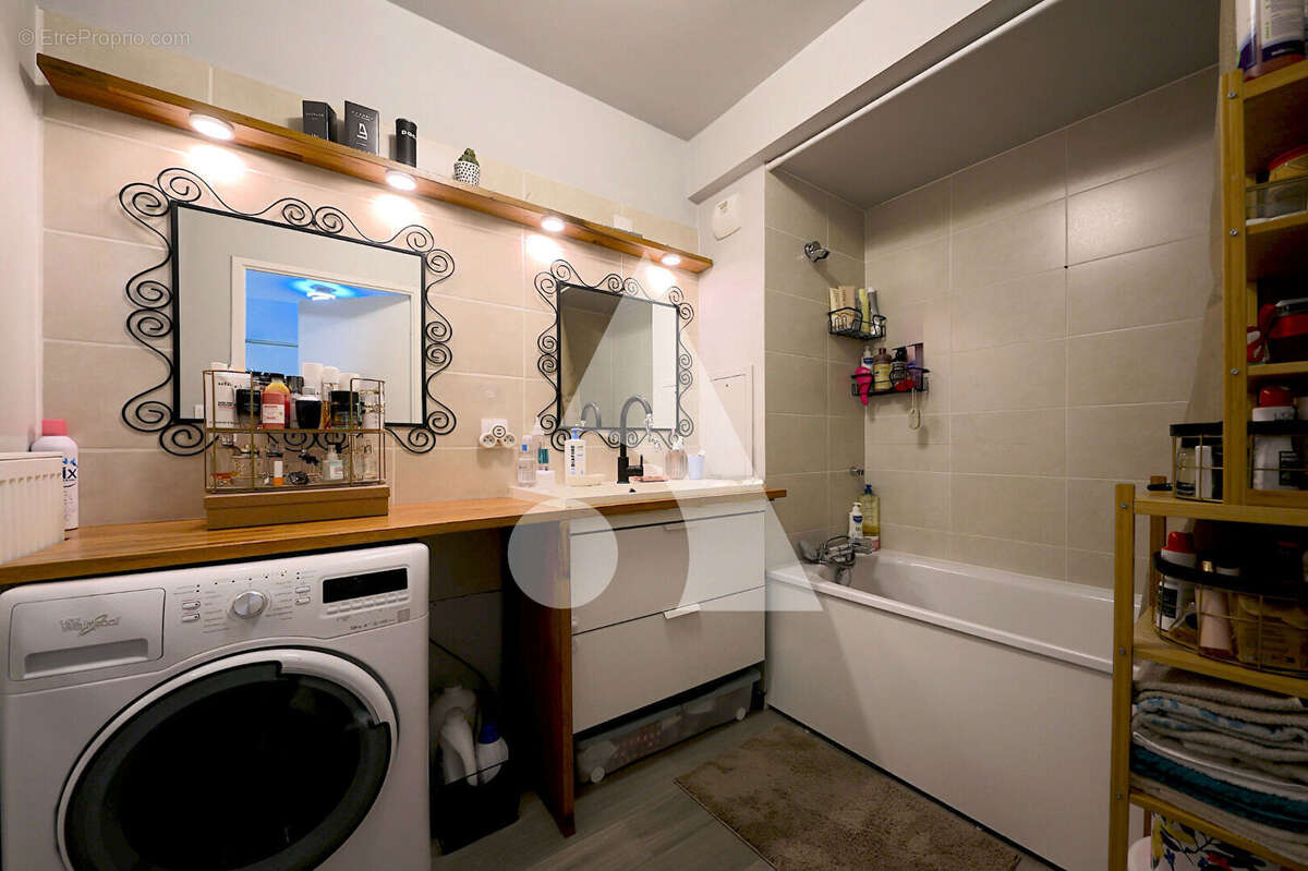 Appartement à CORBEIL-ESSONNES