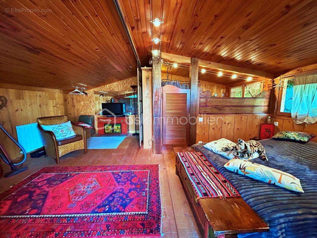 Maison à SAINT-LEGER-EN-YVELINES