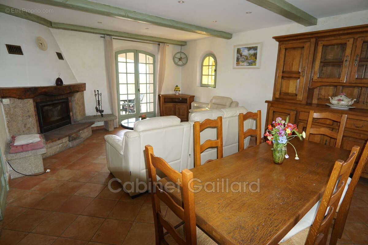 Maison 125 m² à Speracedes  - photo 6