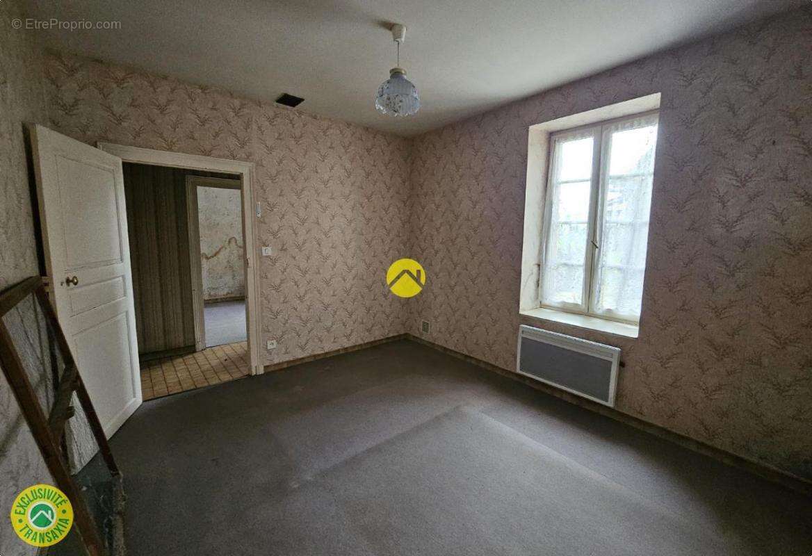 Maison à BIZENEUILLE