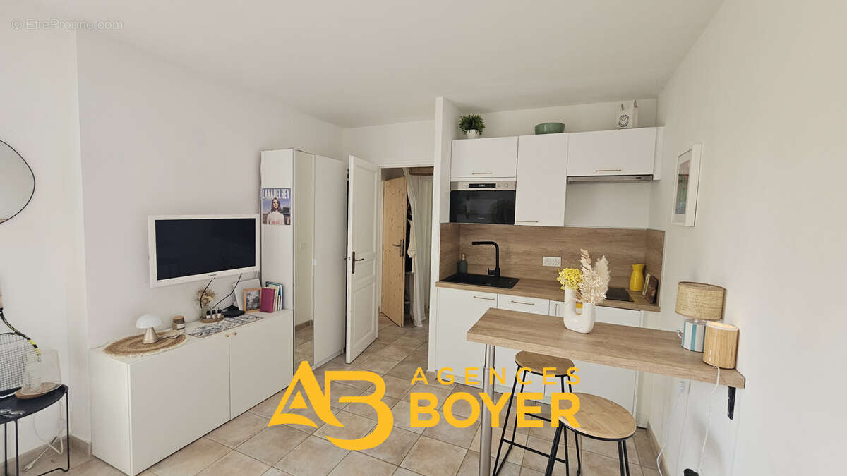 Maison de charme,centre-ville,4 chambres,studio indépendant, climatisation,commerces proches. - photo 17
