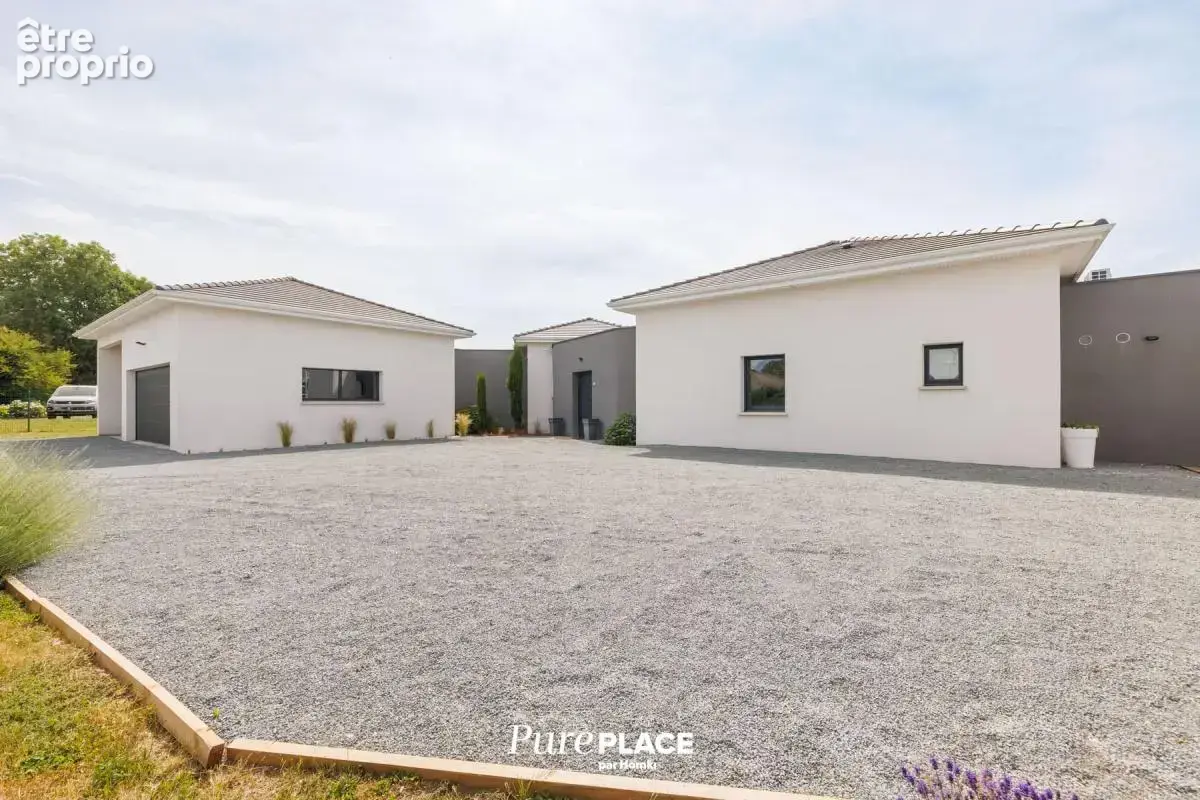 Villa d’architecte contemporaine avec piscine chauffée et vues sur le Puy de Dôme et le Sancy - photo 37