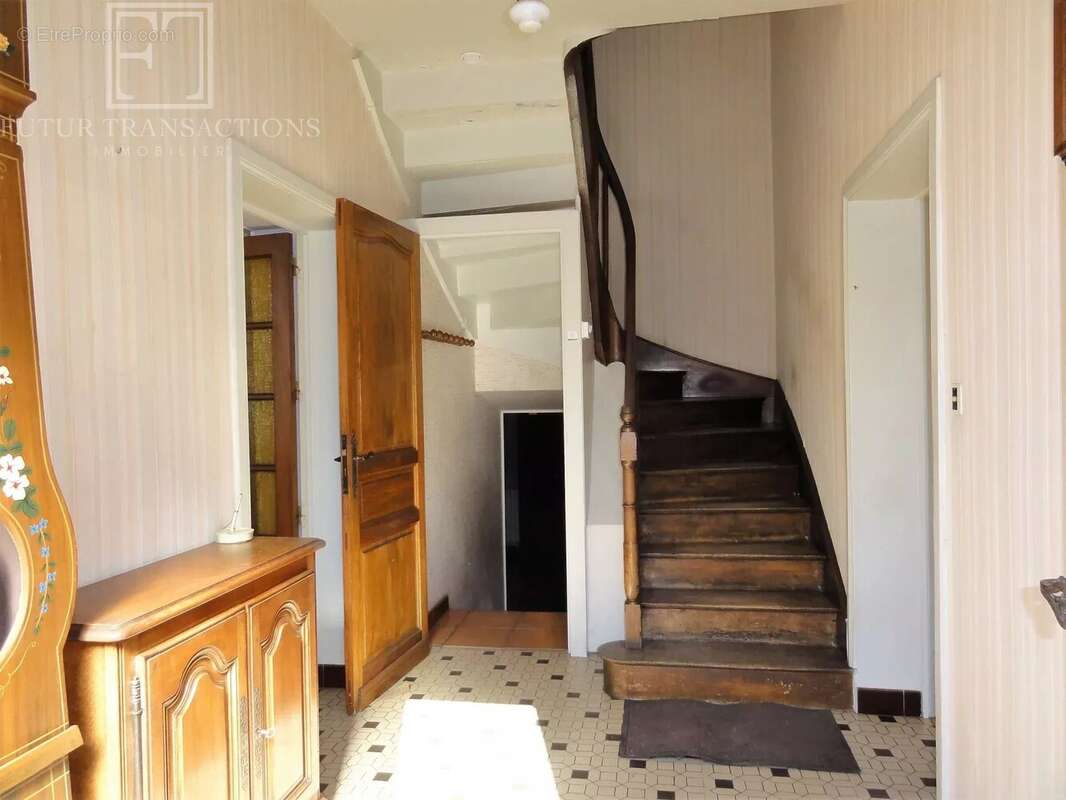 Maison à LA CHAPELLE-FAUCHER