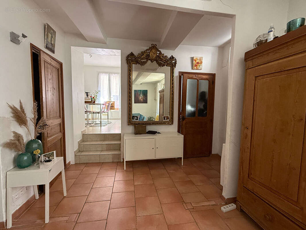 Maison de village 108 m² 5 pièces avec terrasse couverte et balcon - photo 2