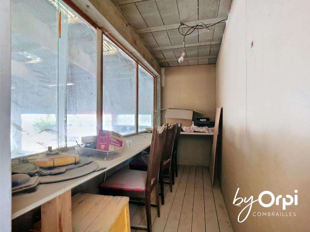 Maison à DURDAT-LAREQUILLE