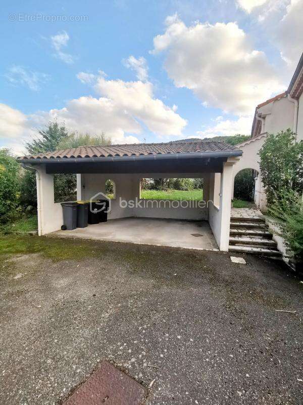 Maison à AUSSILLON