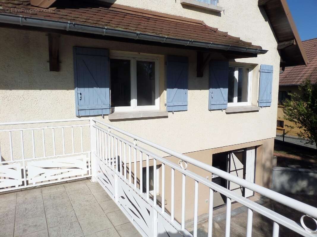 Maison à CHALONVILLARS