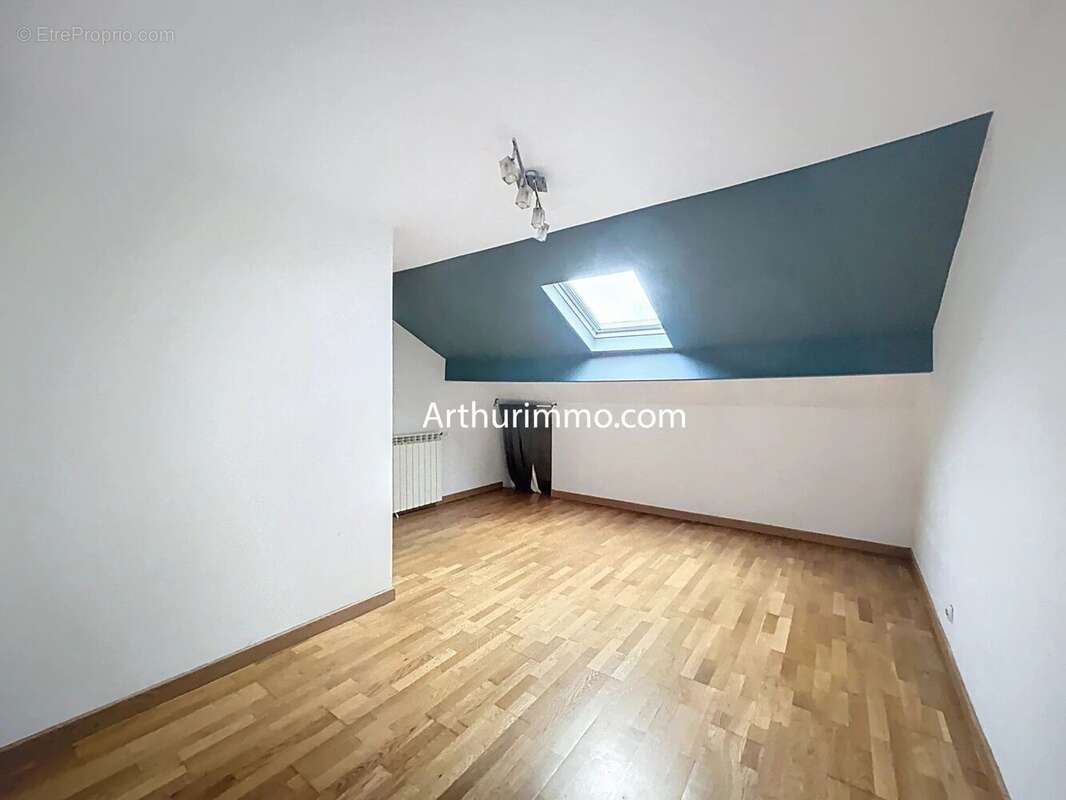 Maison à GRISY-SUISNES