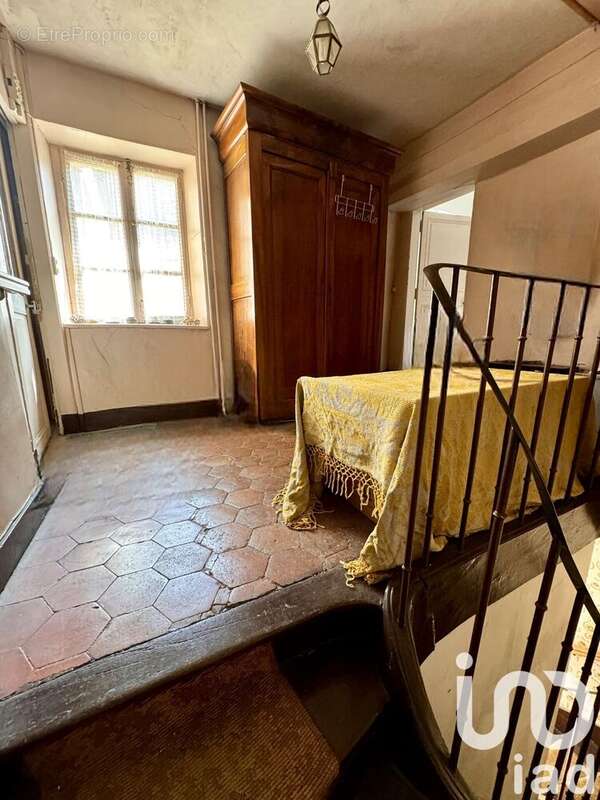 Photo 9 - Maison à PONT-SUR-YONNE