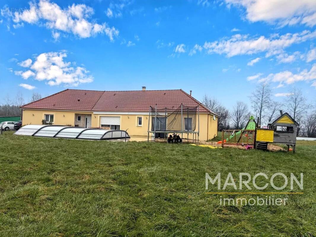 Maison à LA SOUTERRAINE