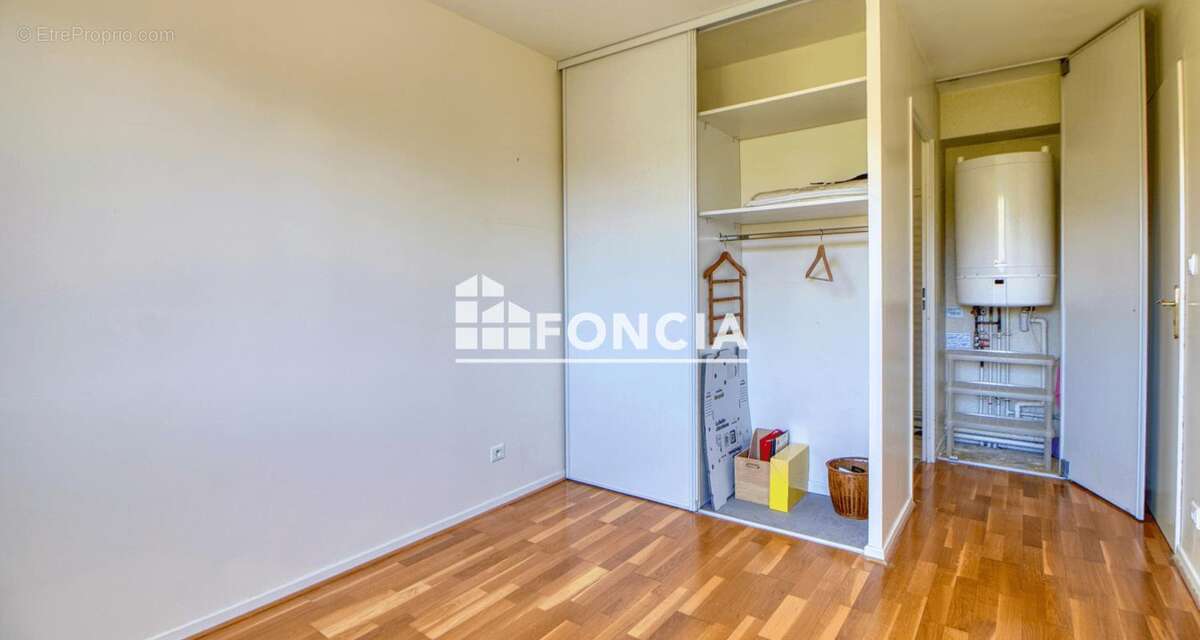 Appartement à VERNEUIL-SUR-SEINE