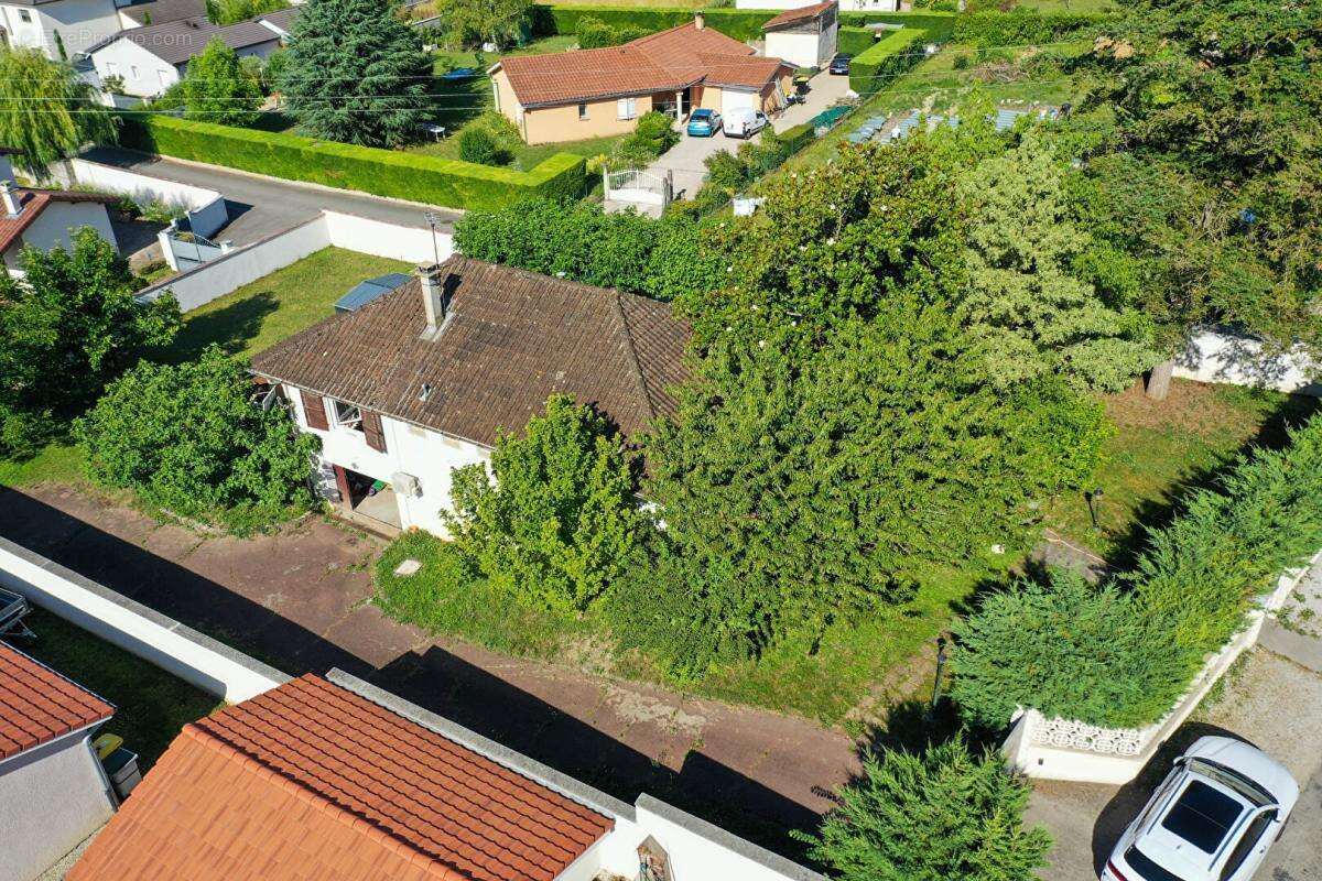 Maison à SAINT-MAURICE-DE-GOURDANS