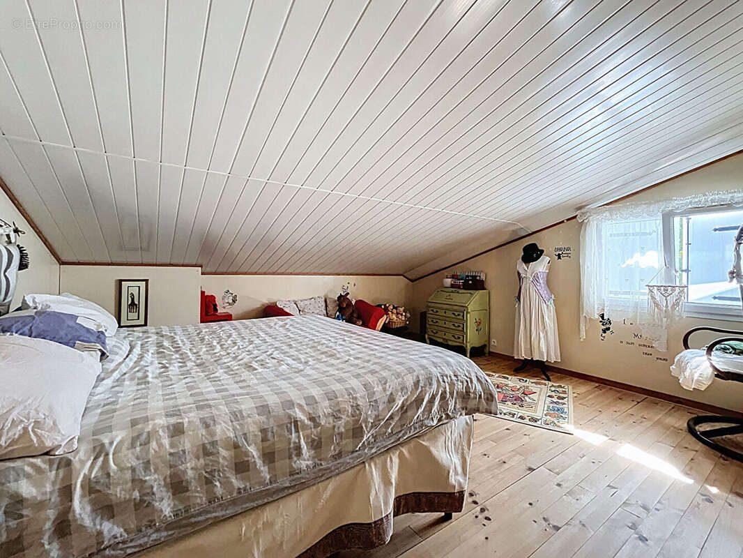 Maison à SAINT-ANDRE-DE-CUBZAC