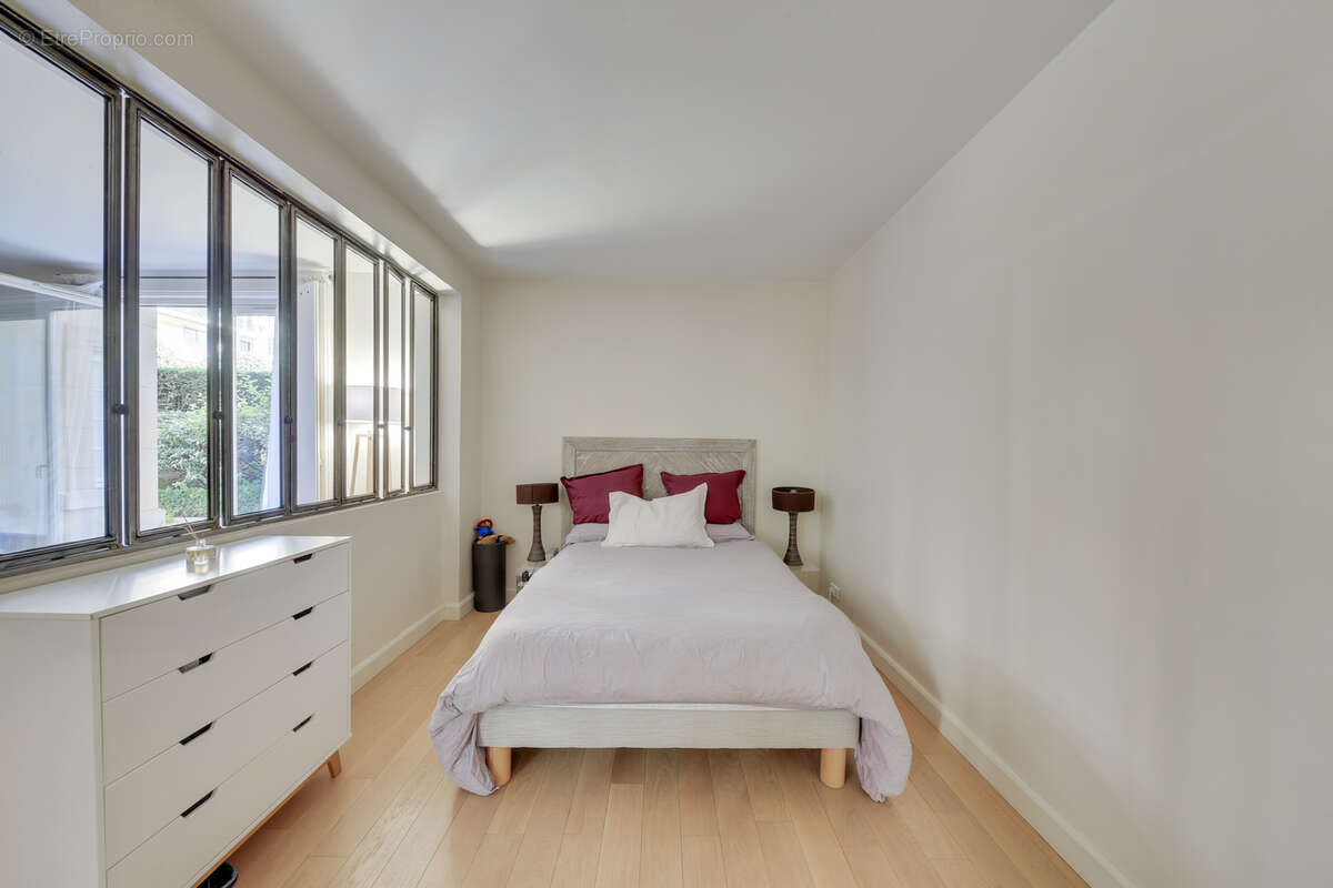 Appartement à PARIS-3E