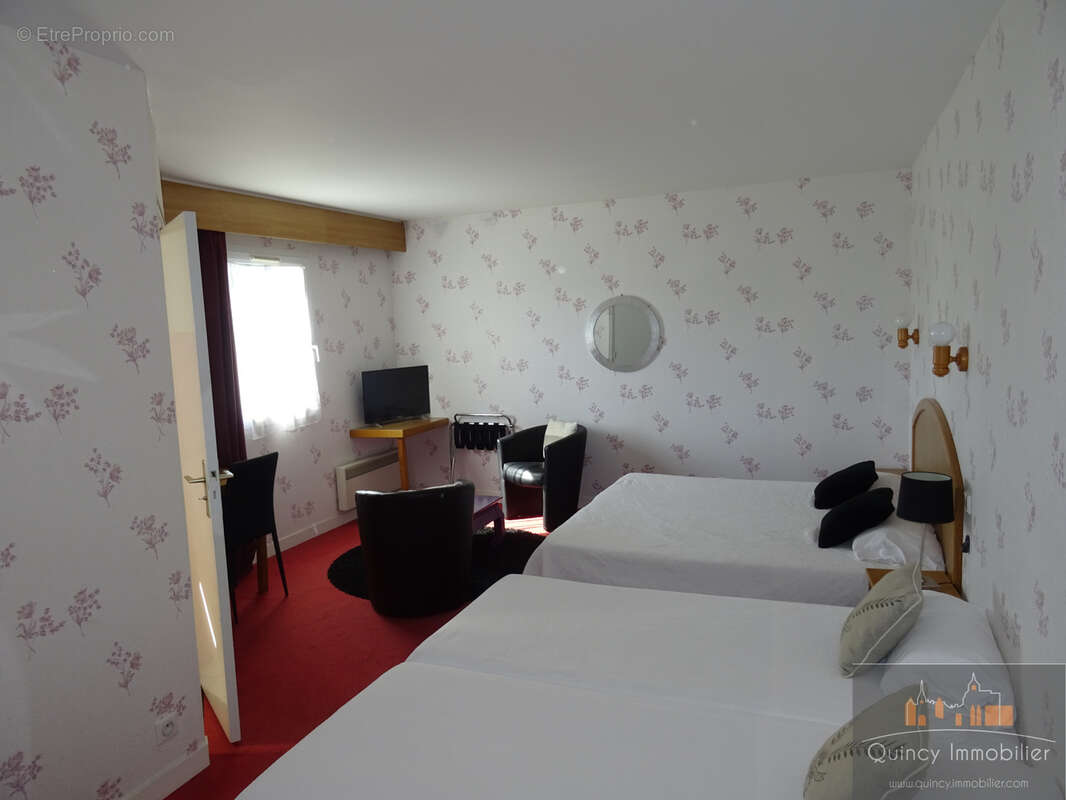 Commerce à SAINT-PERE