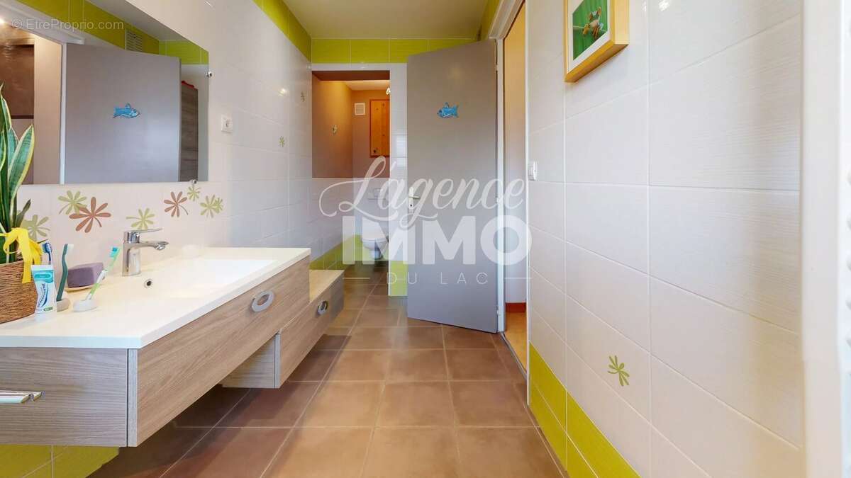 Appartement à SAINT-JORIOZ