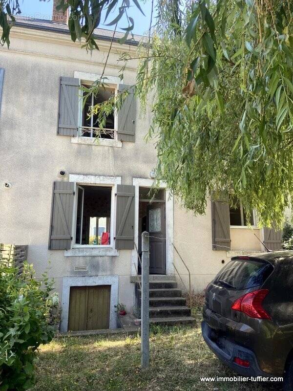 Maison à BONNETABLE