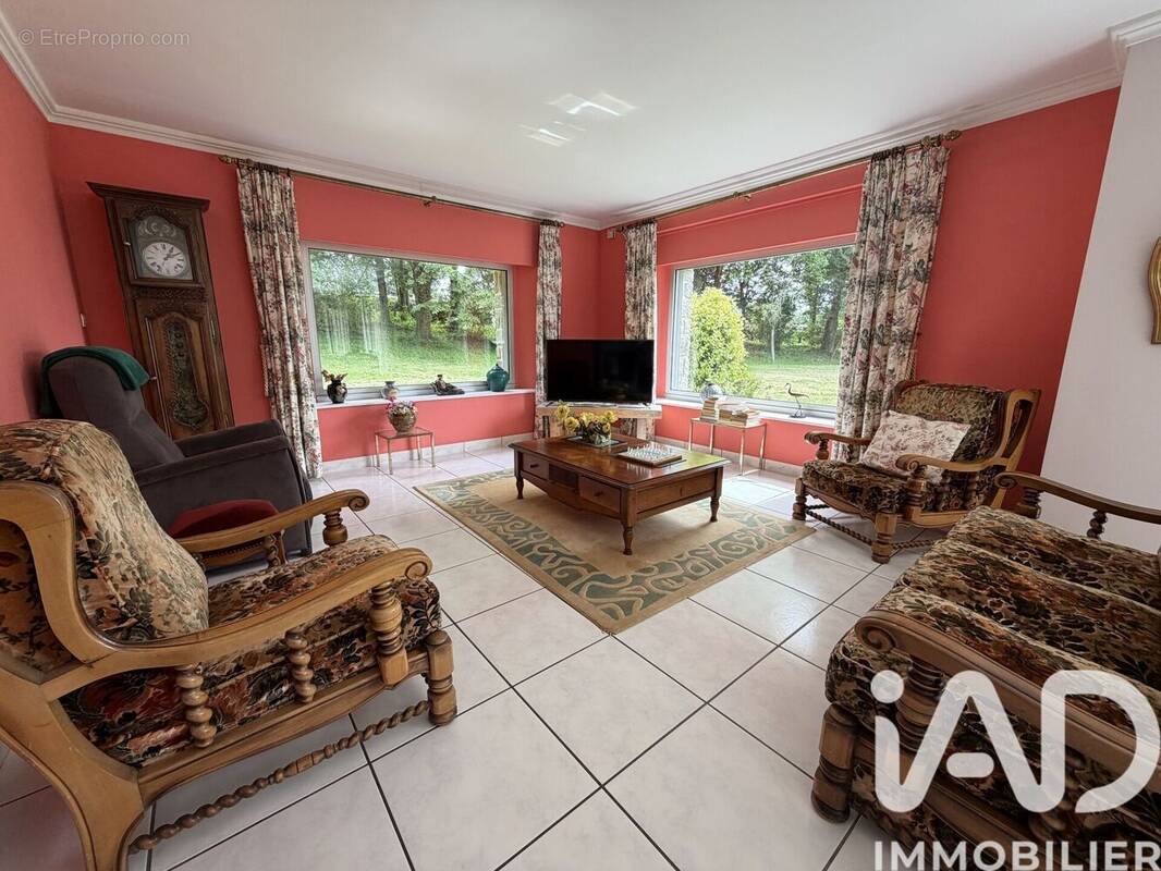 Photo 1 - Maison à SAINT-THURIAU