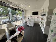 IMG_9605 - Commerce à VAIRES-SUR-MARNE