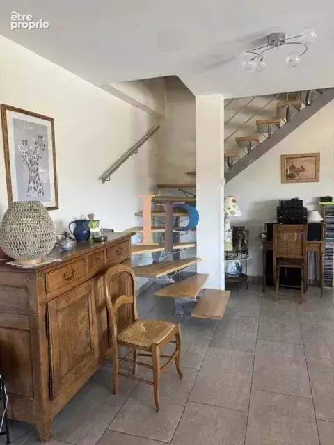 5 mn CHARLIEU maison avec vue et piscine - photo 13