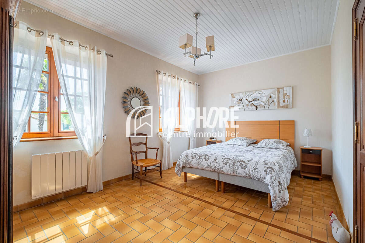 Maison Familiale de Caractère à Pornic : Charme, Espace et Sérénité - photo 6
