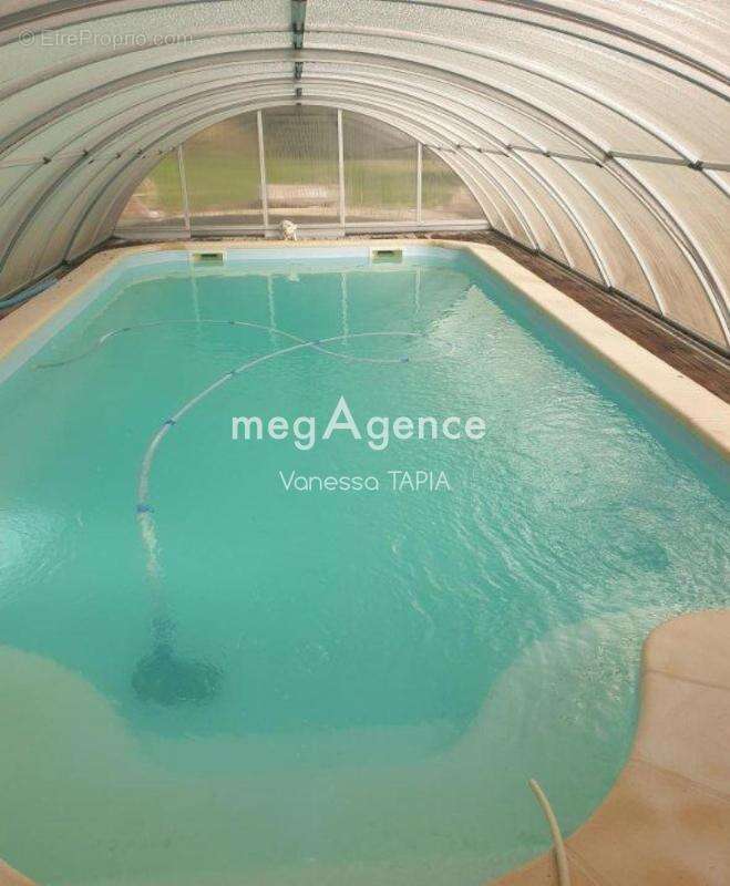 Maison à MARCILLY-LE-HAYER