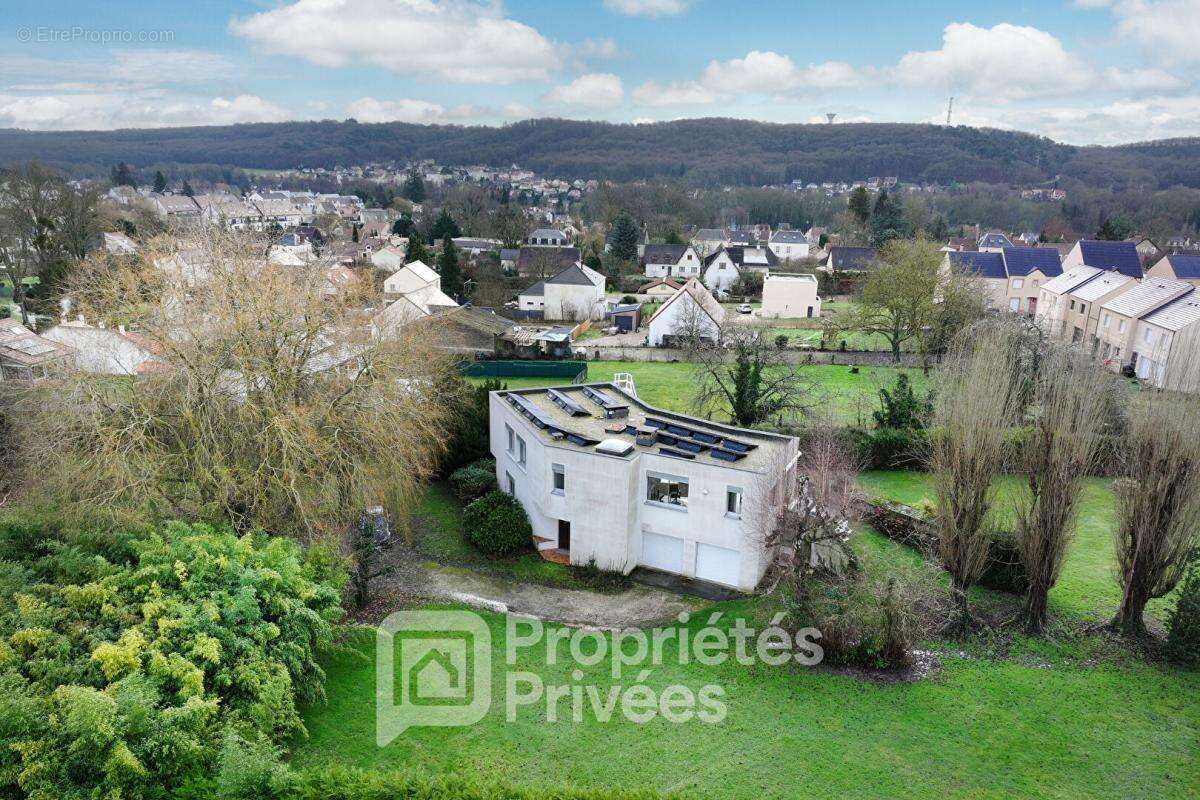 Maison à SAINT-CHERON