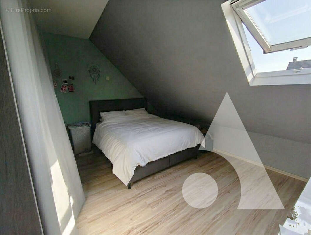 Maison à NANTEUIL-LE-HAUDOUIN