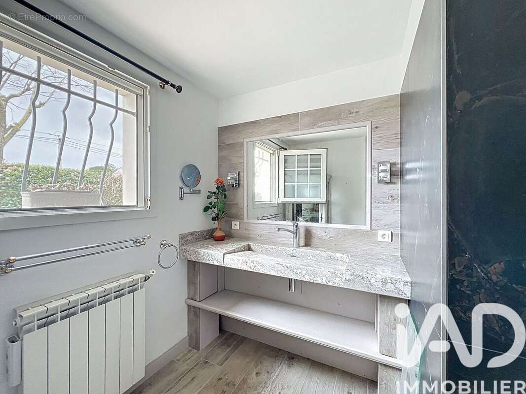 Maison 136 m² à Argens-Minervois  - photo 9