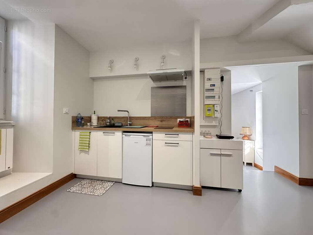 Appartement à BARBEZIEUX-SAINT-HILAIRE