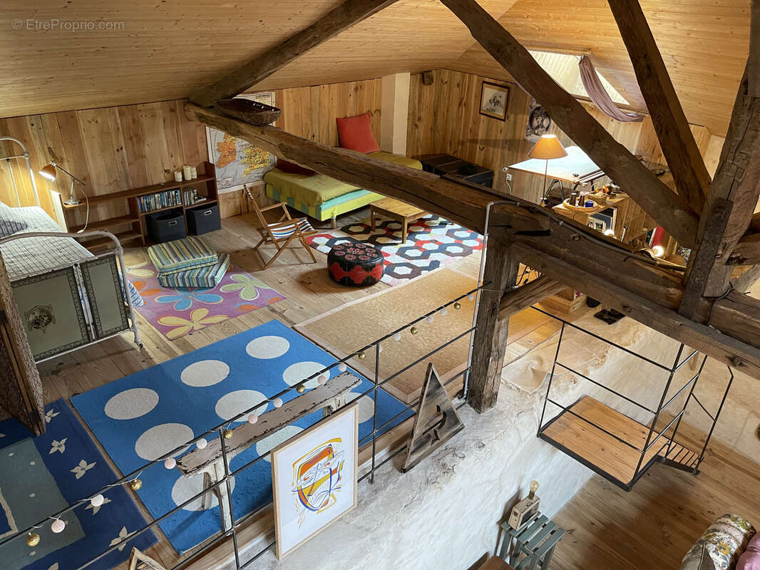 Maison à CHAMPCEVINEL