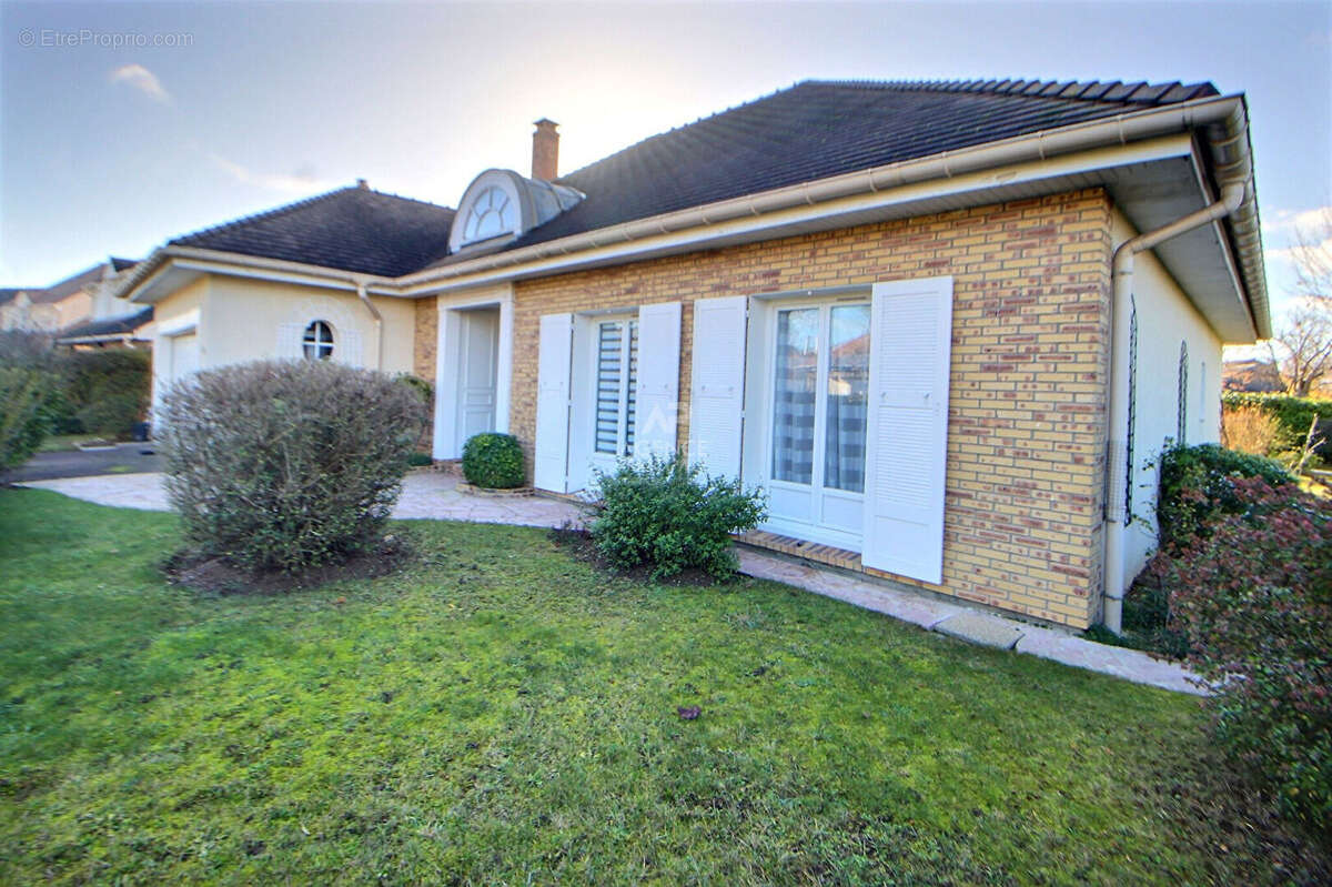 Maison Vernouillet 7 pièce(s) 184 m2 - photo 17