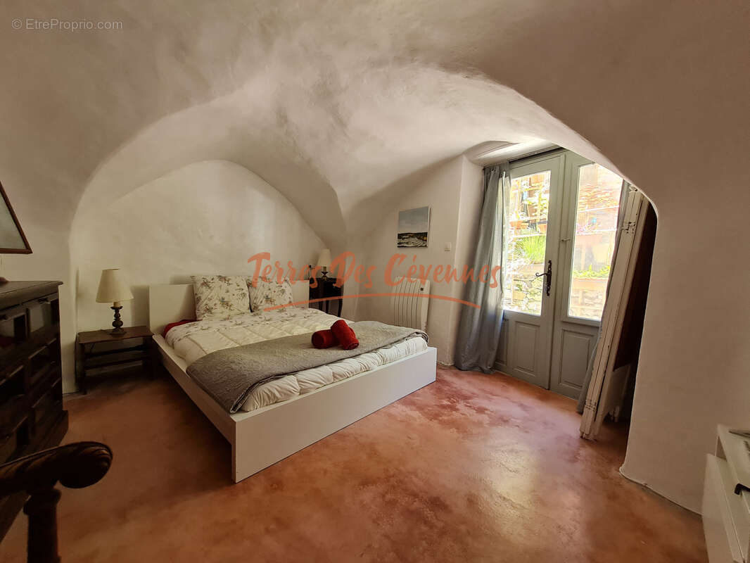 Maison de village avec terrasse - photo 5