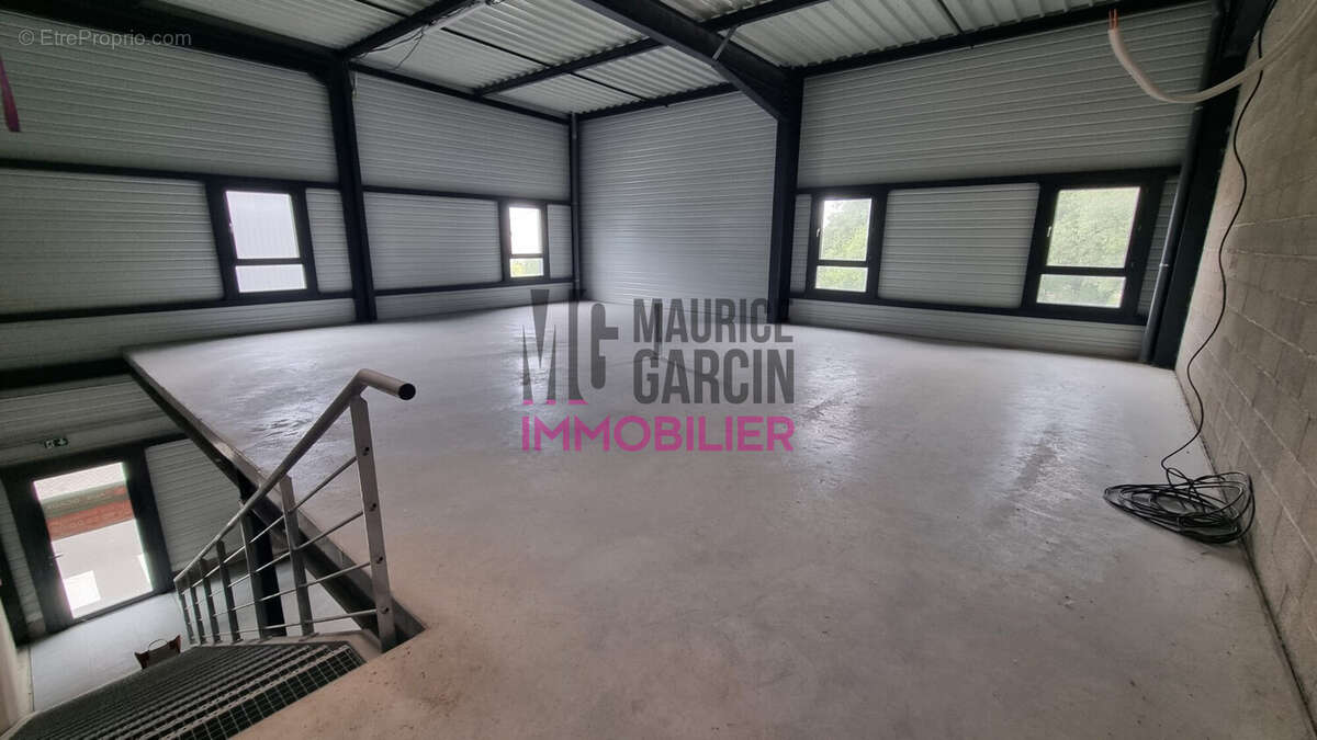 Commerce 177 m² à Vedene  - photo 3