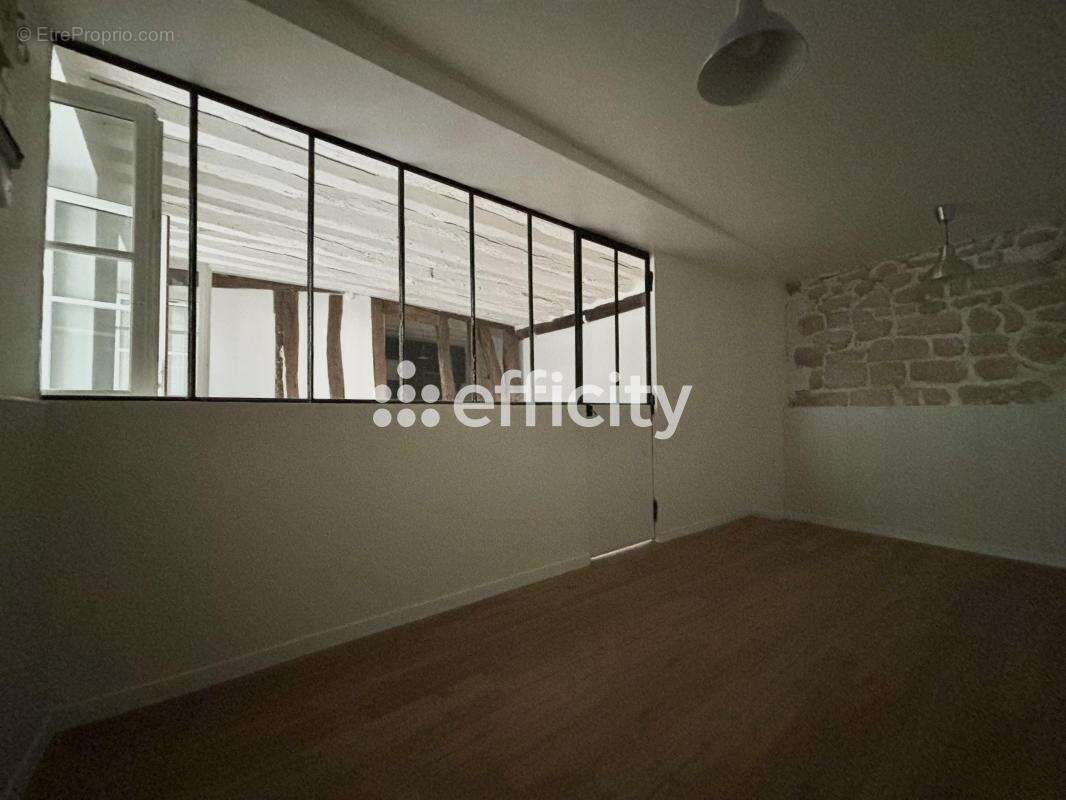 Appartement à PARIS-6E