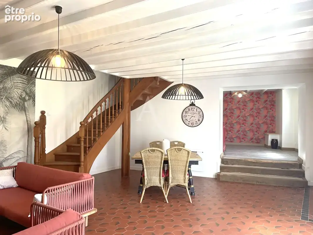 Maison Saint Georges De Pointindoux 8 pièces - 166 m² - photo 6