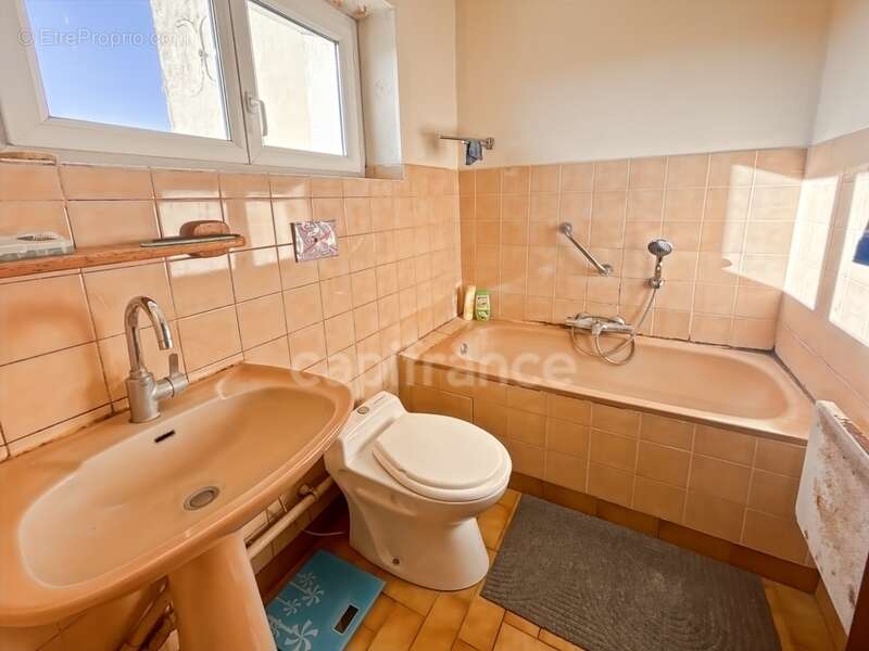 Maison à FRESNAY-SUR-SARTHE